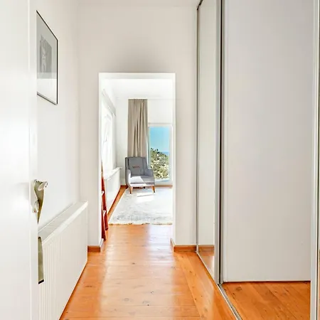 Luxurious In With Private Pool And Breathtaking Sea Views Вилла Яликовак