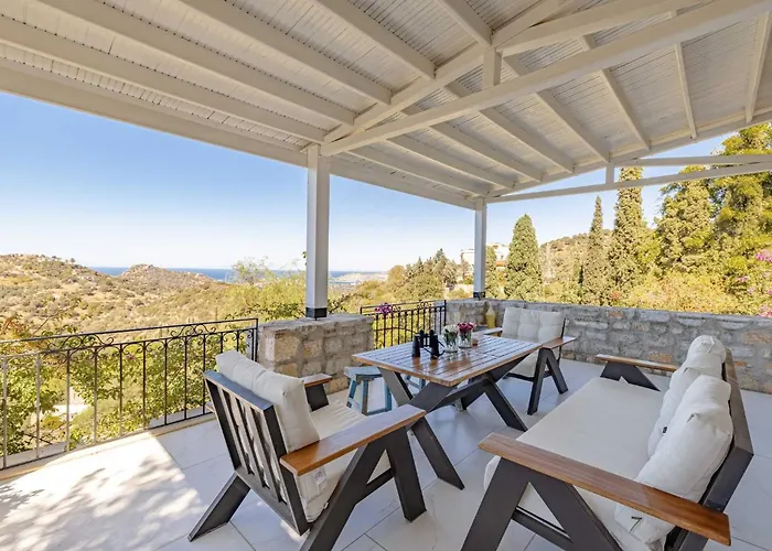 Villa Luxurious In With Private Pool And Breathtaking Sea Views *