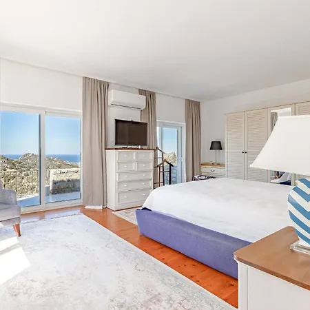 Luxurious In With Private Pool And Breathtaking Sea Views Villa