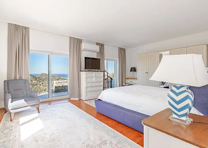 Luxurious In With Private Pool And Breathtaking Sea Views Villa