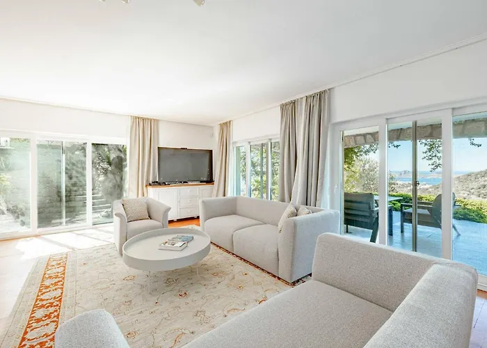 Villa Luxurious In With Private Pool And Breathtaking Sea Views